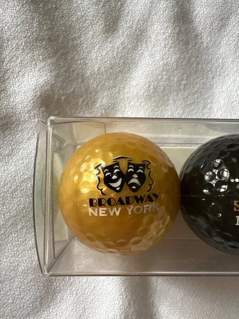 Y2K New York Golf Balls Gift Set - Gold Black & Silver - Broadway & Times Squar - Picture 7 of 9